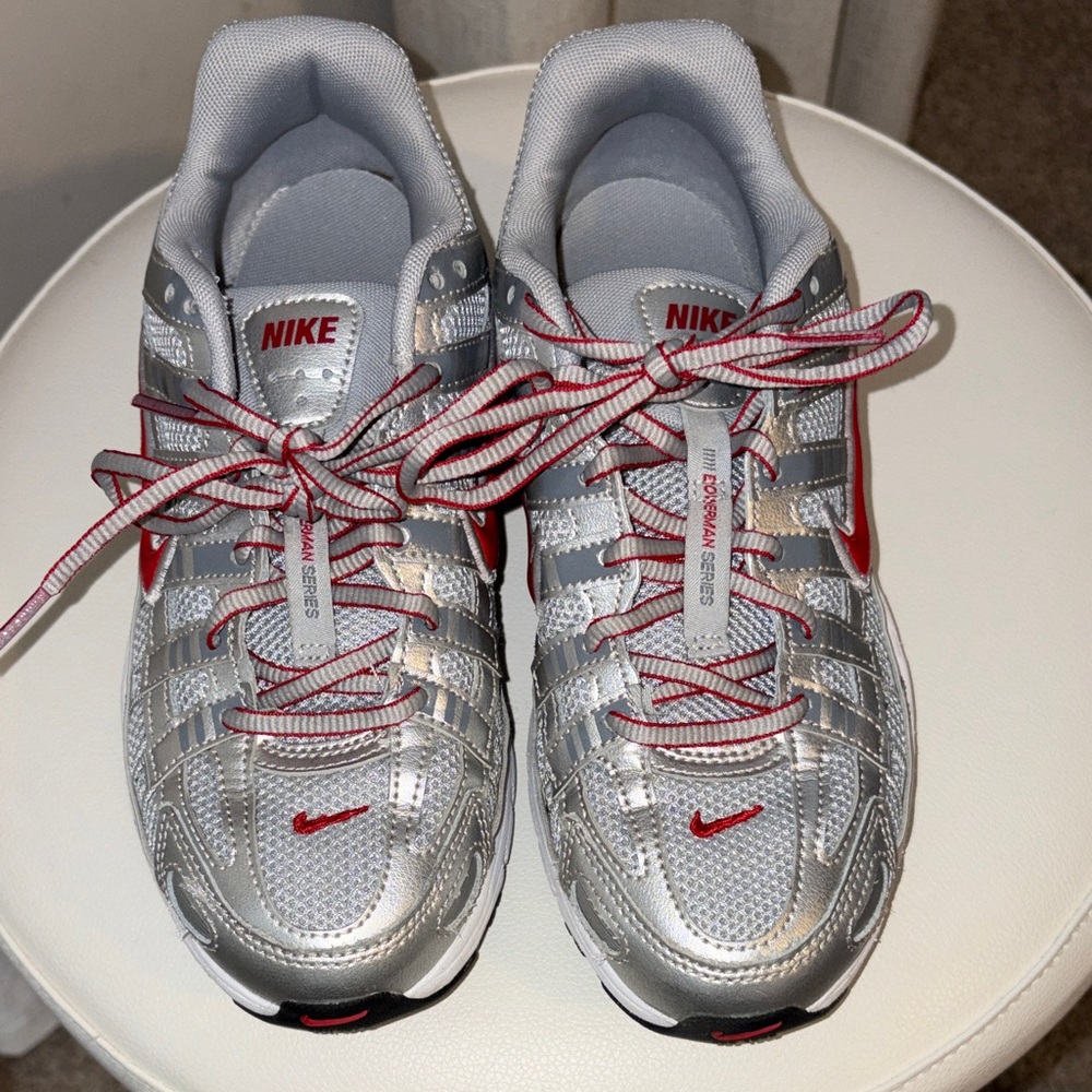 Nike Metallic Silver and Red P6000 - Picture 7 of 7